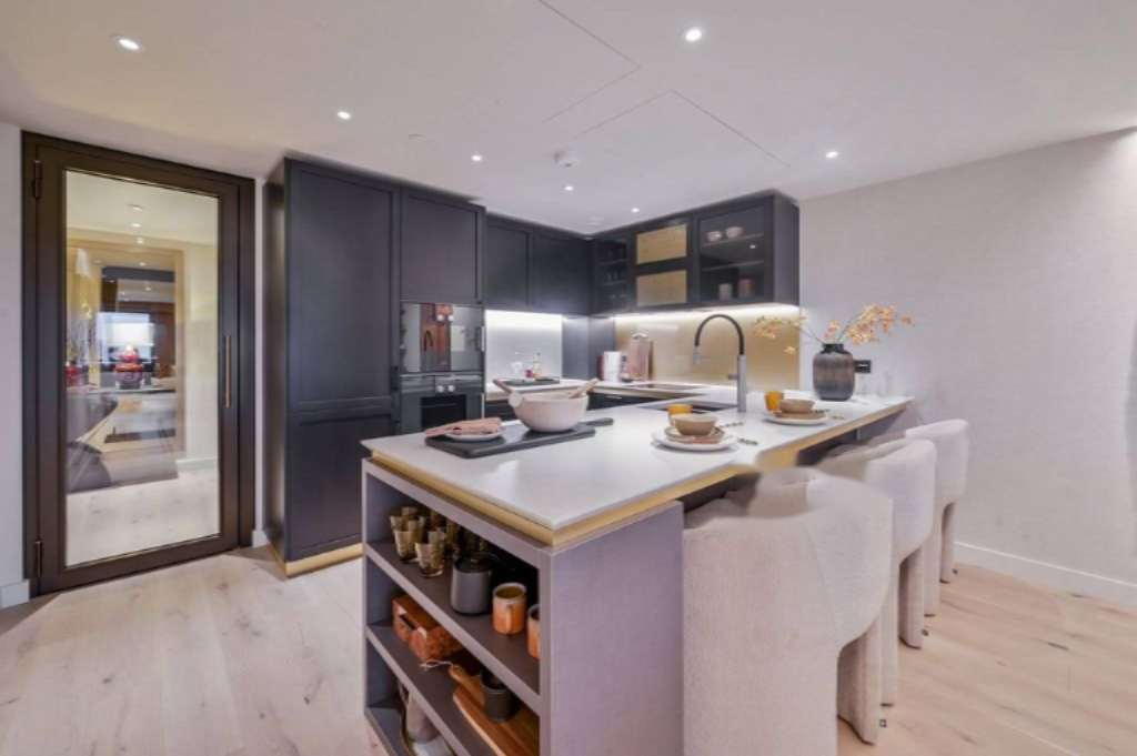 Квартира в Лондоне, Великобритания, 374 м² - фото 9