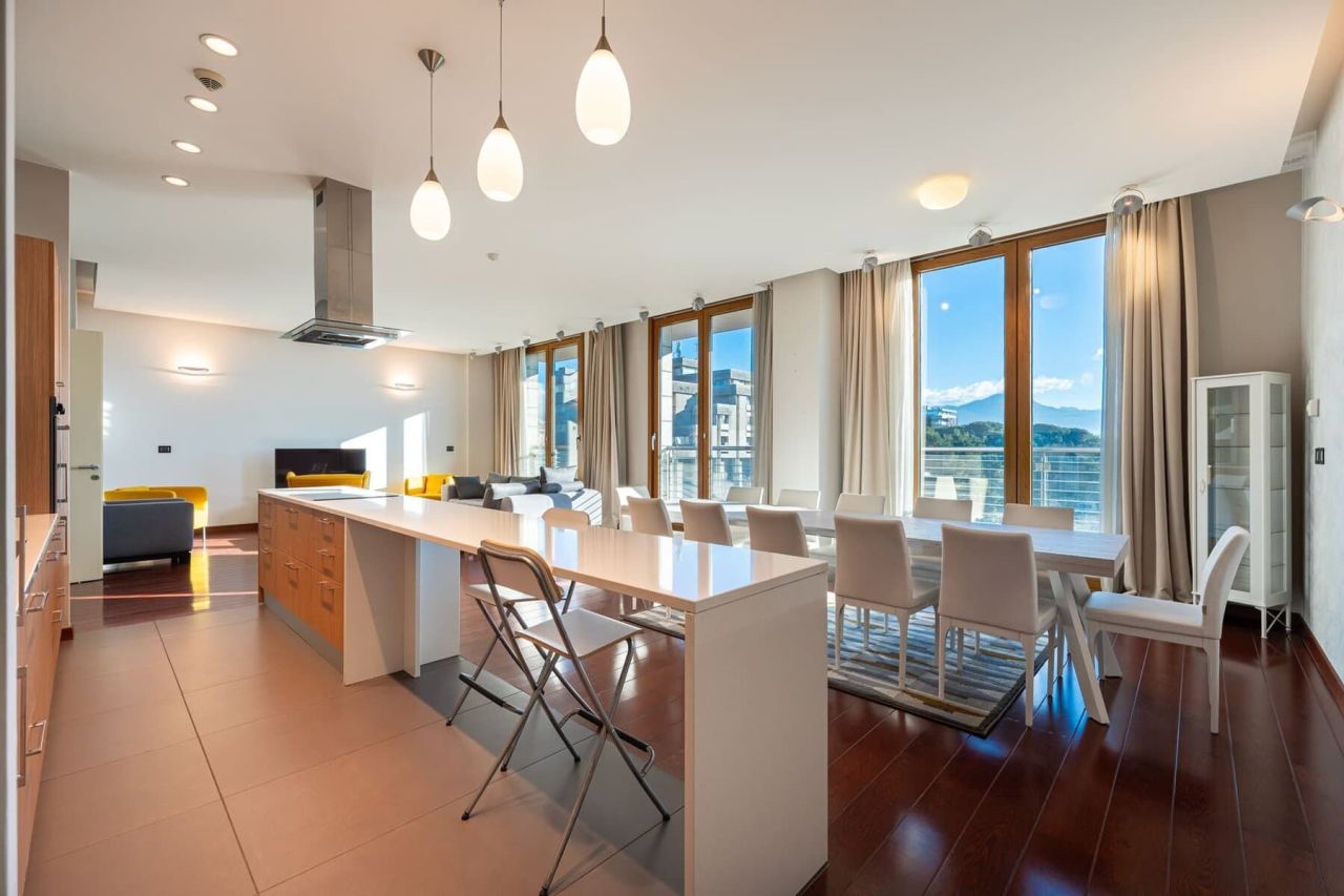 Апартаменты в Подгорице, Черногория, 205 м² - фото 1