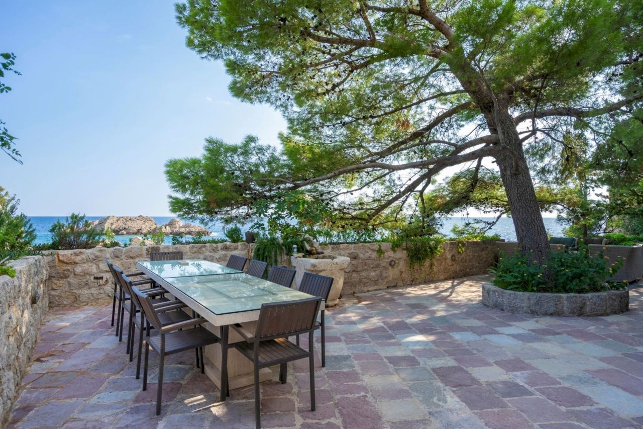 Вилла в Режевичах, Черногория, 200 м² - фото 12