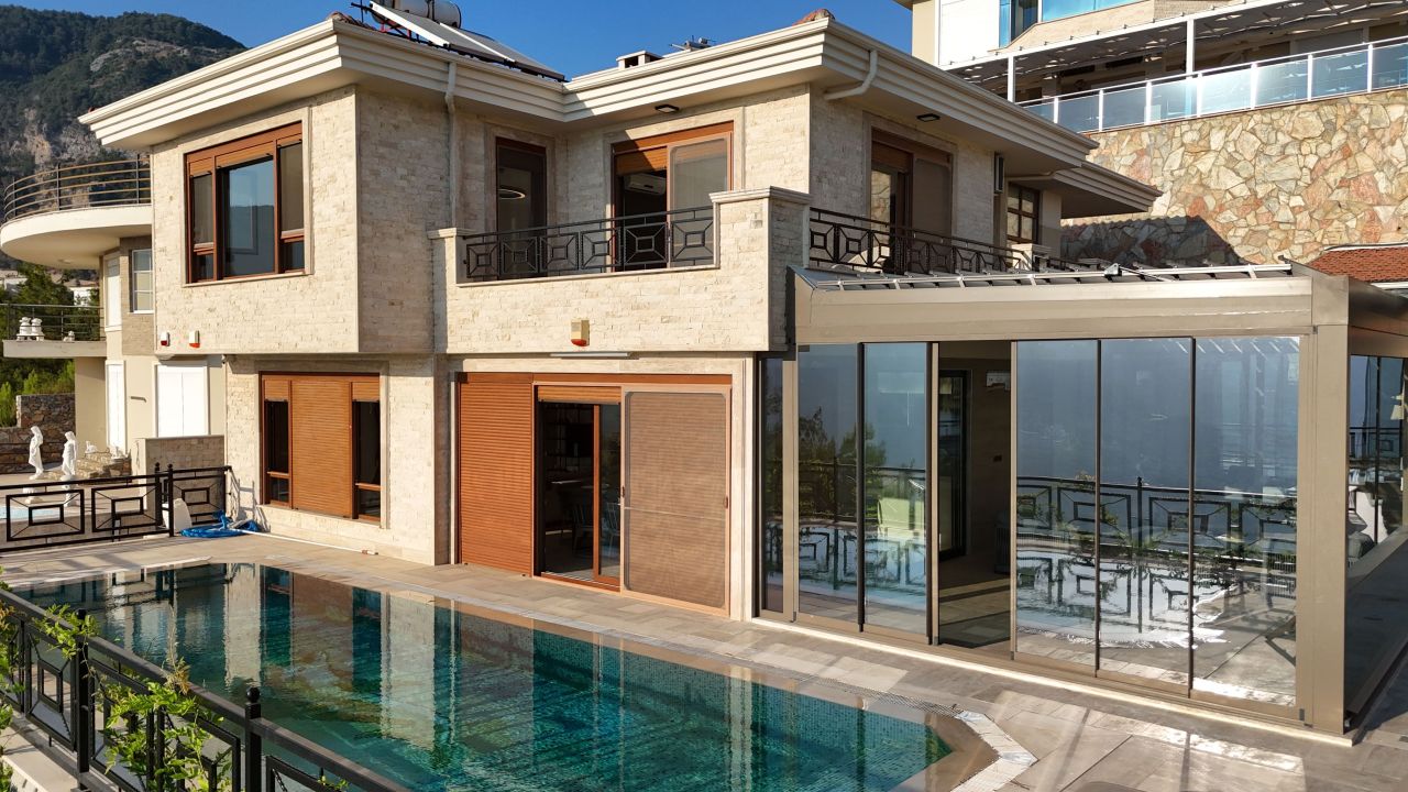 Вилла в Алании, Турция, 270 м² - фото 1