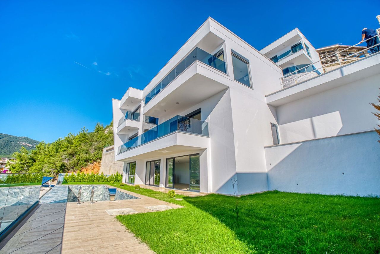 Вилла в Алании, Турция, 300 м² - фото 1