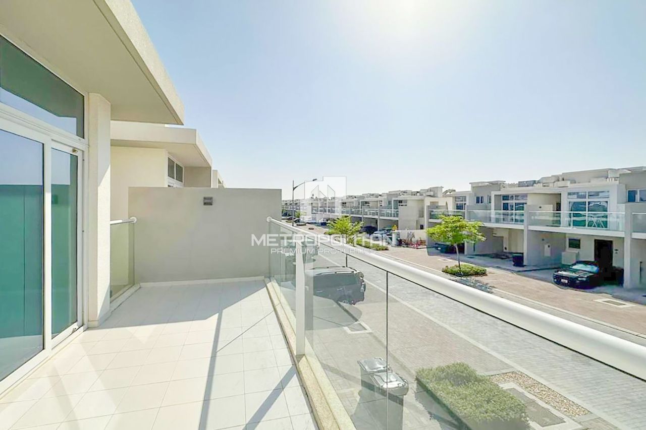 Таунхаус в Дубае, ОАЭ, 157 м² - фото 1