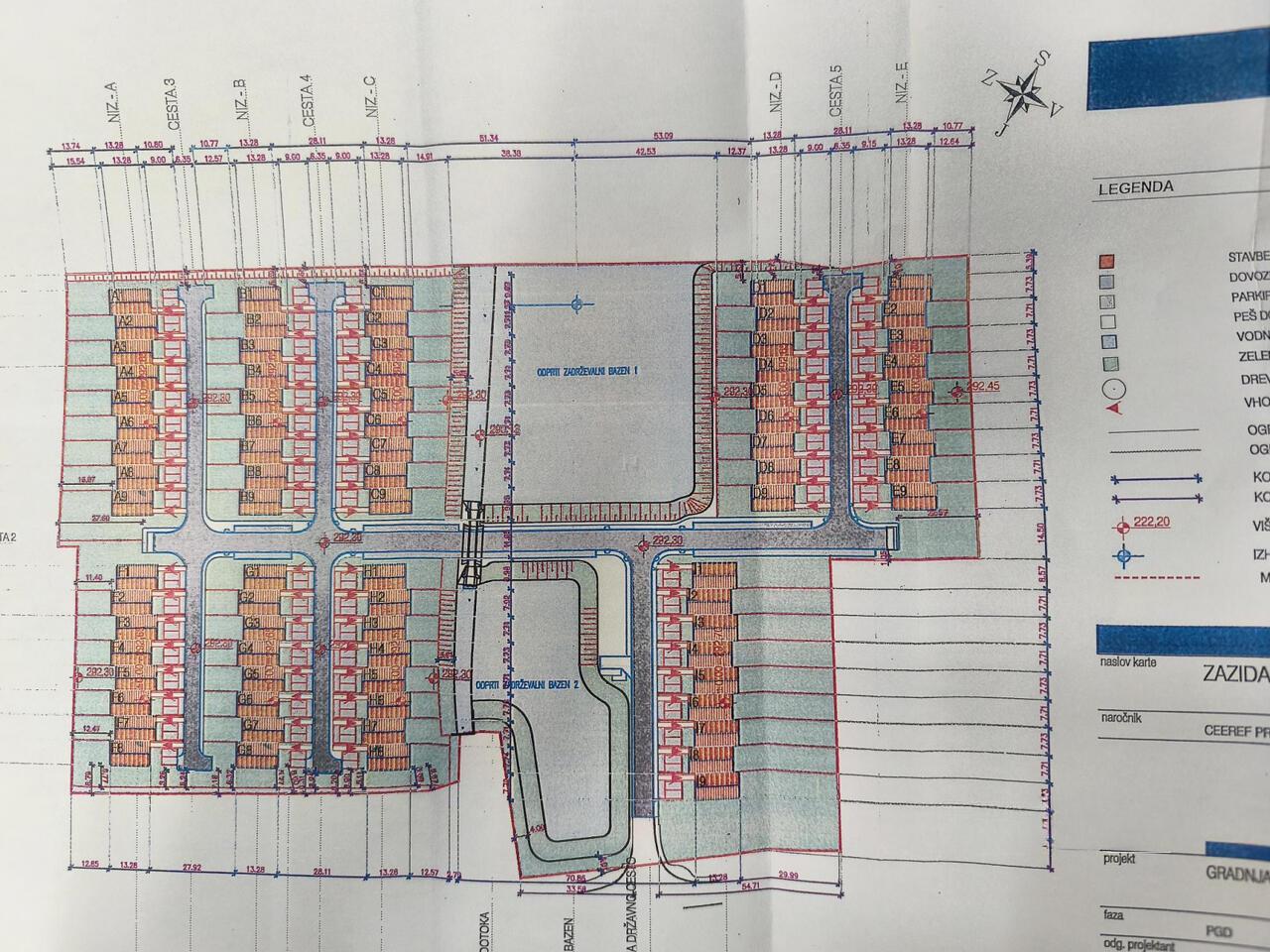 Земля в Врхнике, Словения, 30 567 м² - фото 4