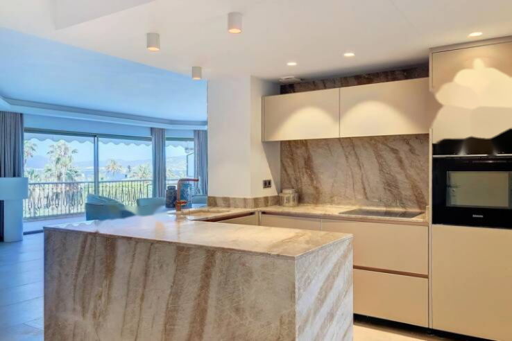 Квартира в Каннах, Франция, 95 м² - фото 2