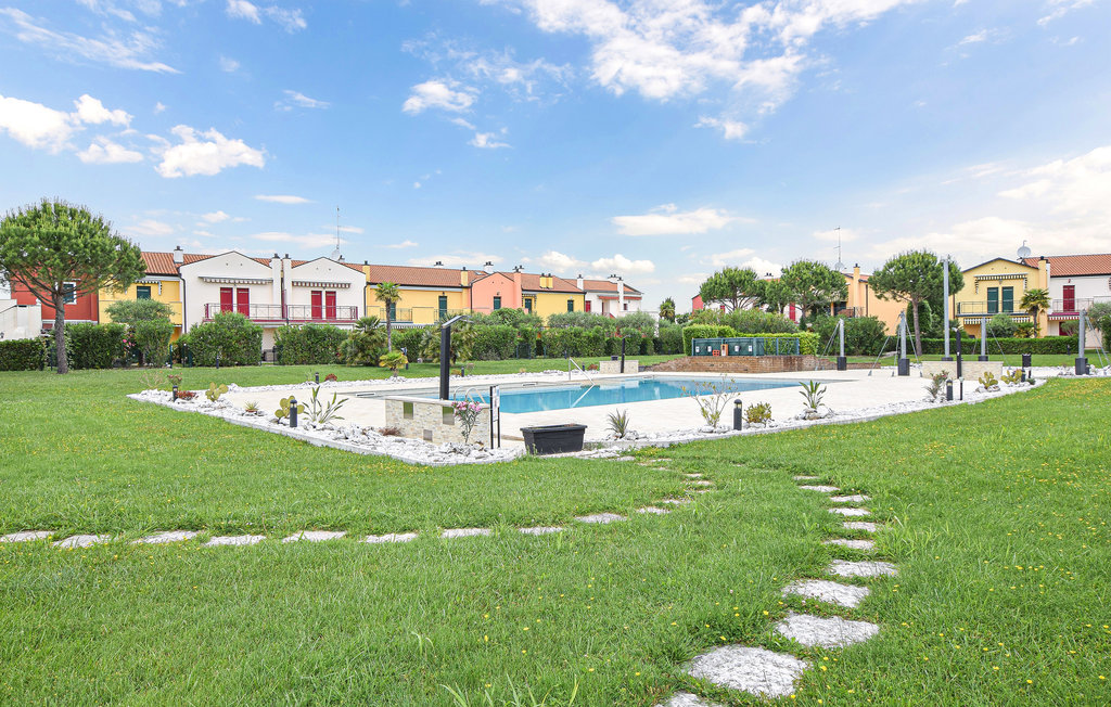 Апартаменты в Линьяно-Саббьядоро, Италия, 140 м² - фото 1