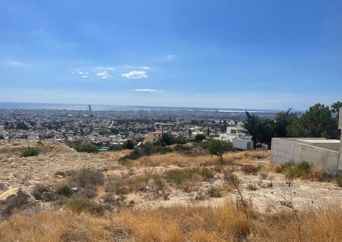 Земля в Лимасоле, Кипр, 1 311 м² - фото 1