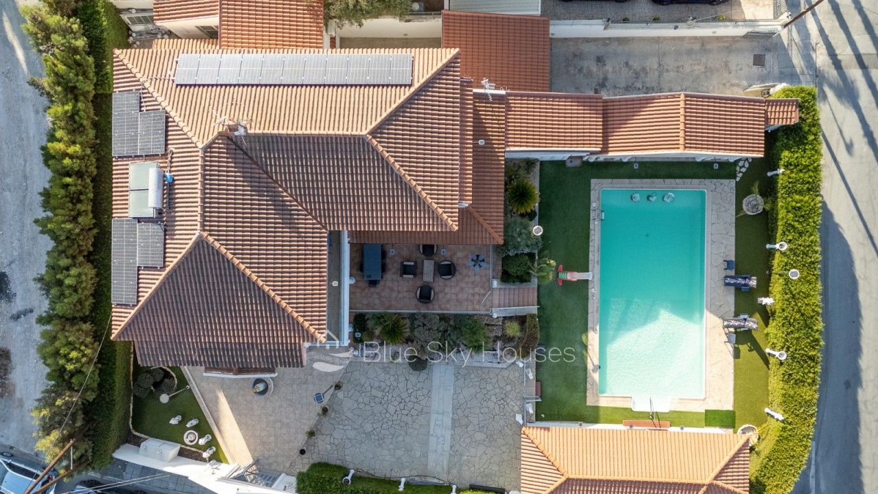 Вилла в Лимасоле, Кипр, 314 м² - фото 1