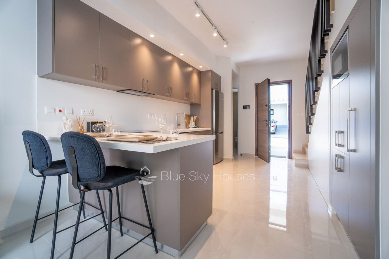 Таунхаус в Лимасоле, Кипр, 92 м² - фото 2