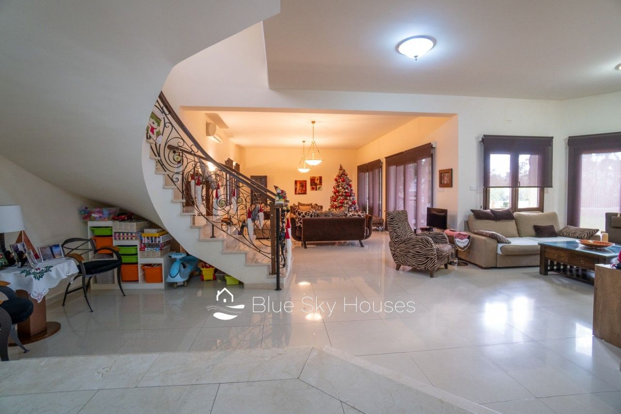 Вилла в Лимасоле, Кипр, 316 м² - фото 19