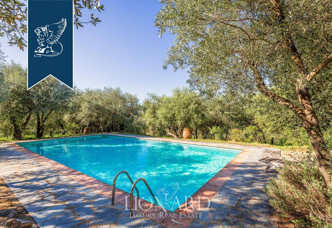 Вилла во Флоренции, Италия, 1 350 м² - фото 5