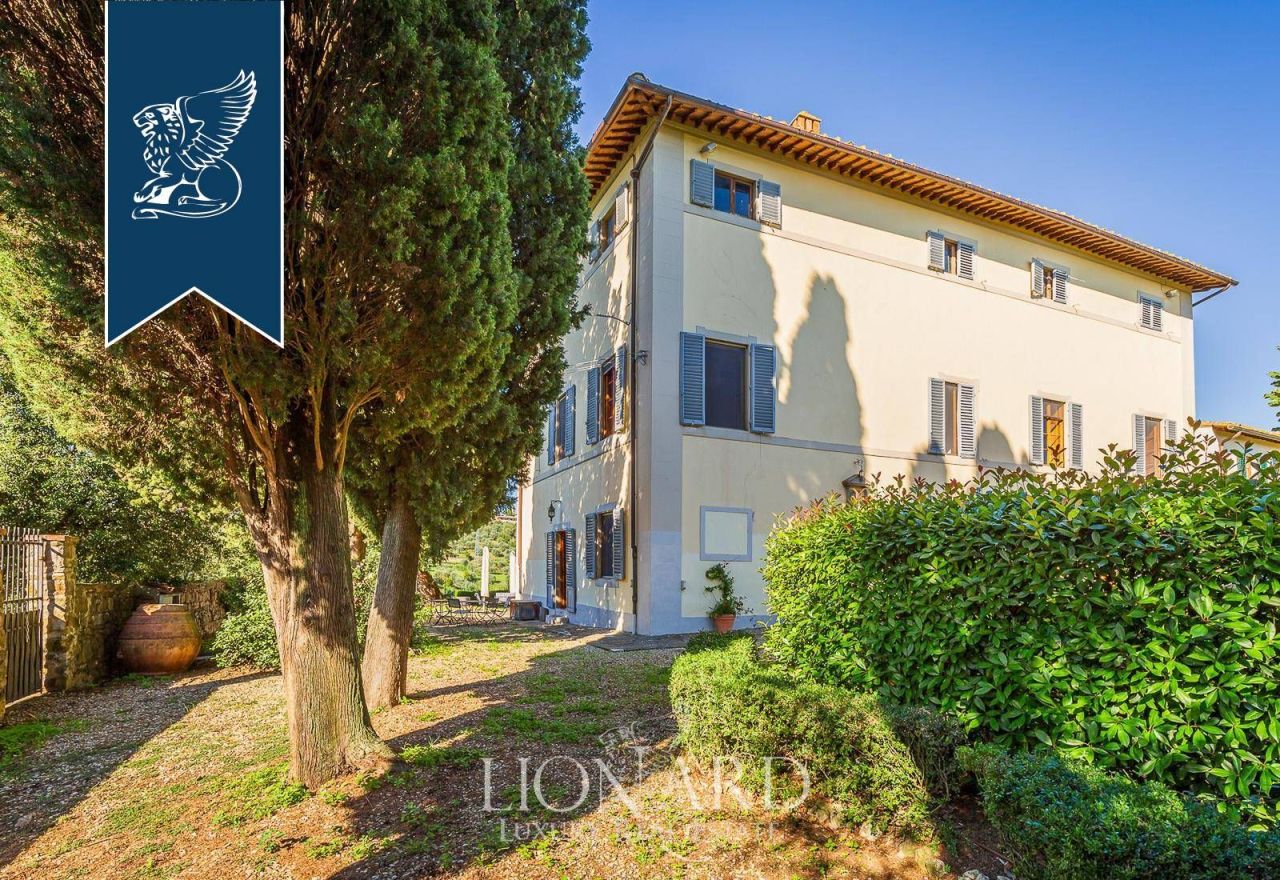 Вилла во Флоренции, Италия, 1 350 м² - фото 7