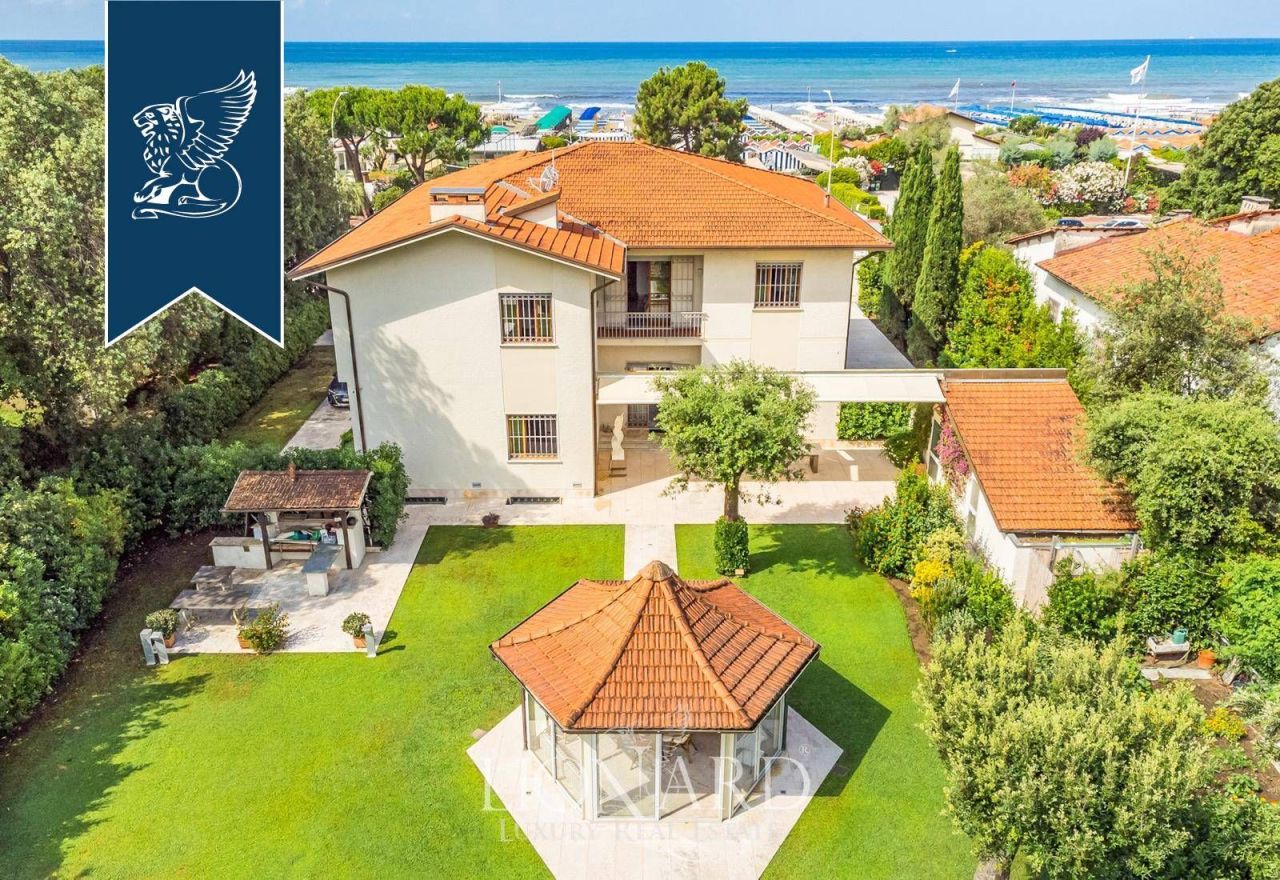 Вилла в Форте деи Марми, Италия, 650 м² - фото 7