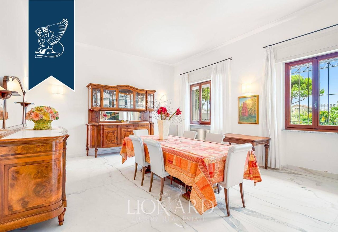 Вилла в Форте деи Марми, Италия, 650 м² - фото 14