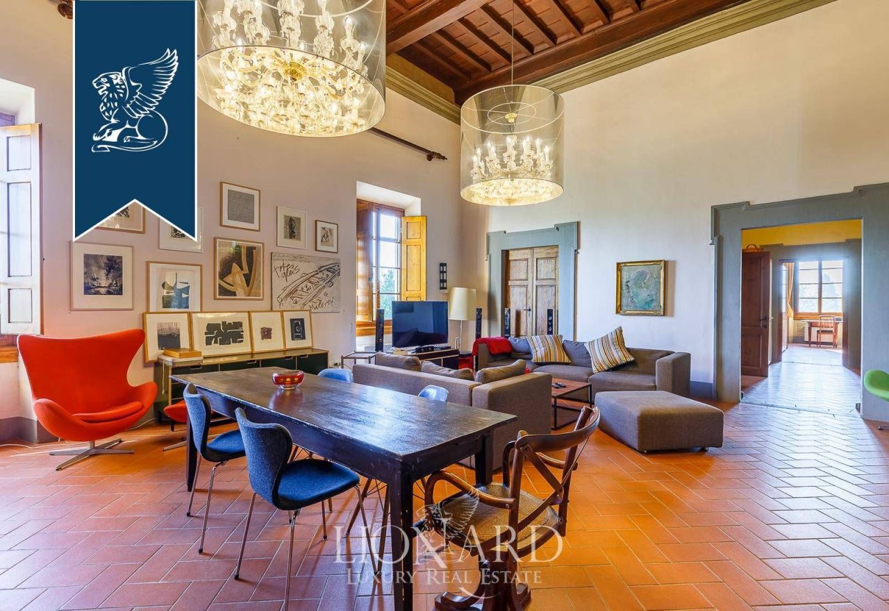 Вилла во Флоренции, Италия, 1 350 м² - фото 16