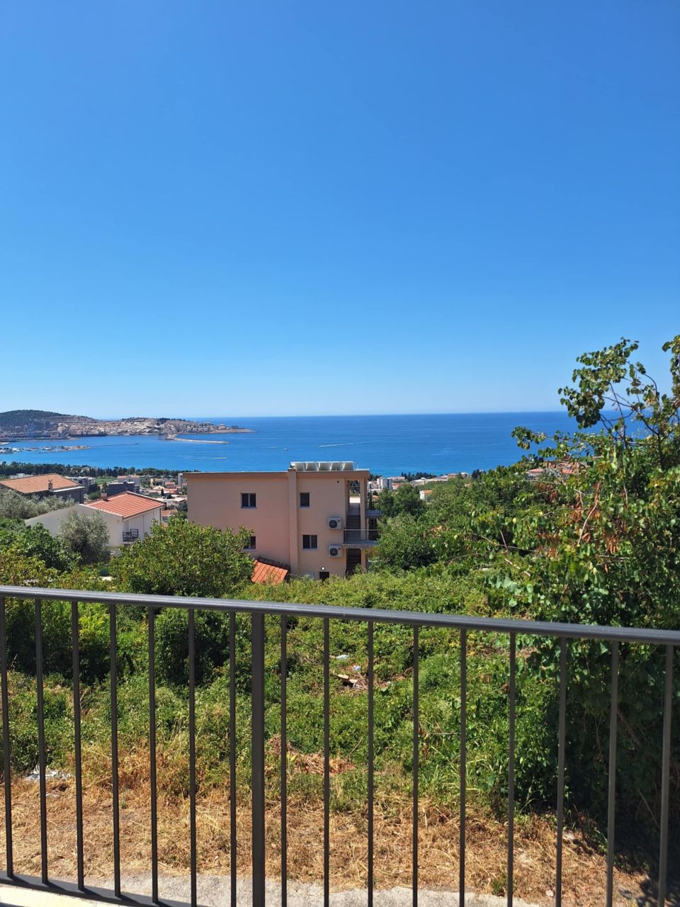 Дом в Баре, Черногория, 130 м² - фото 1