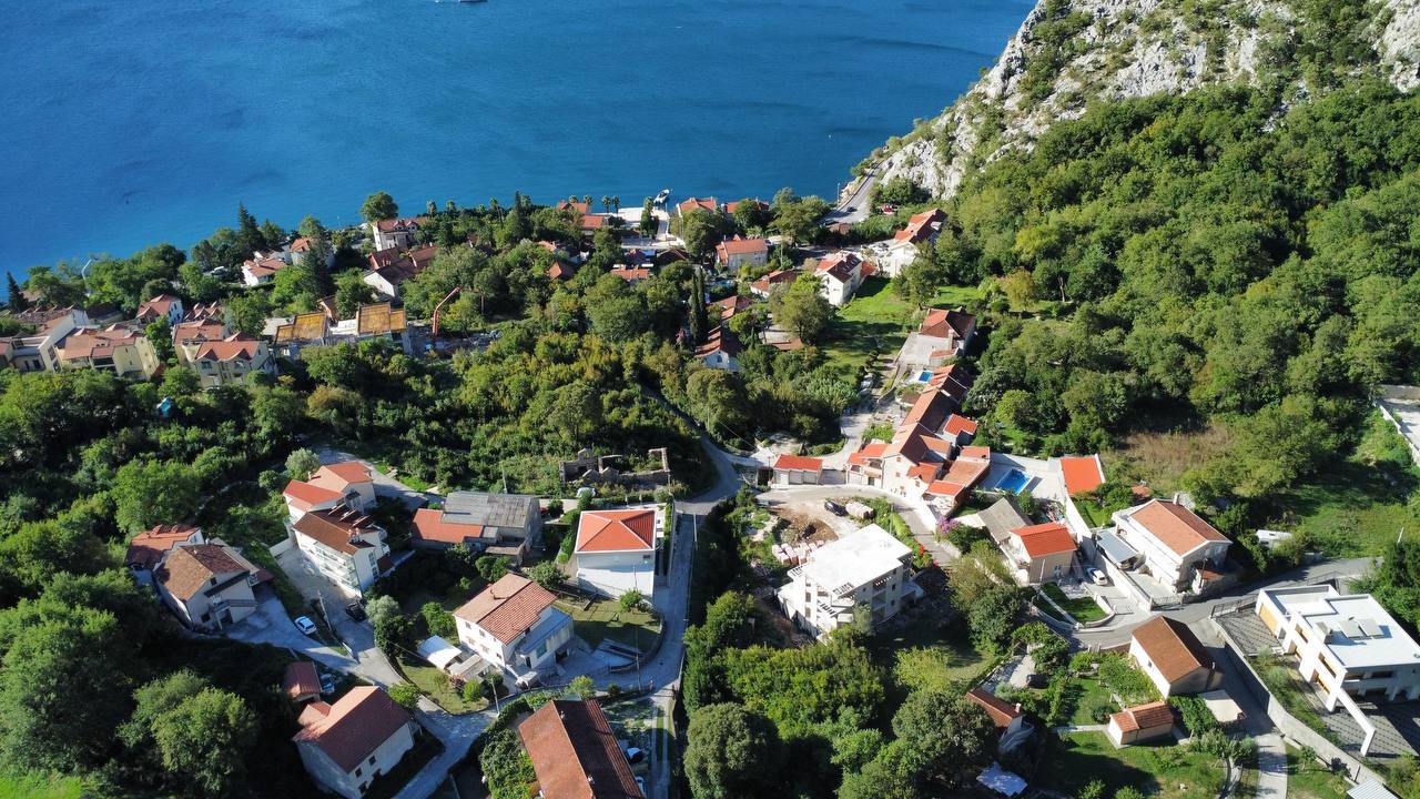 Квартира в Которе, Черногория, 58.1 м² - фото 2