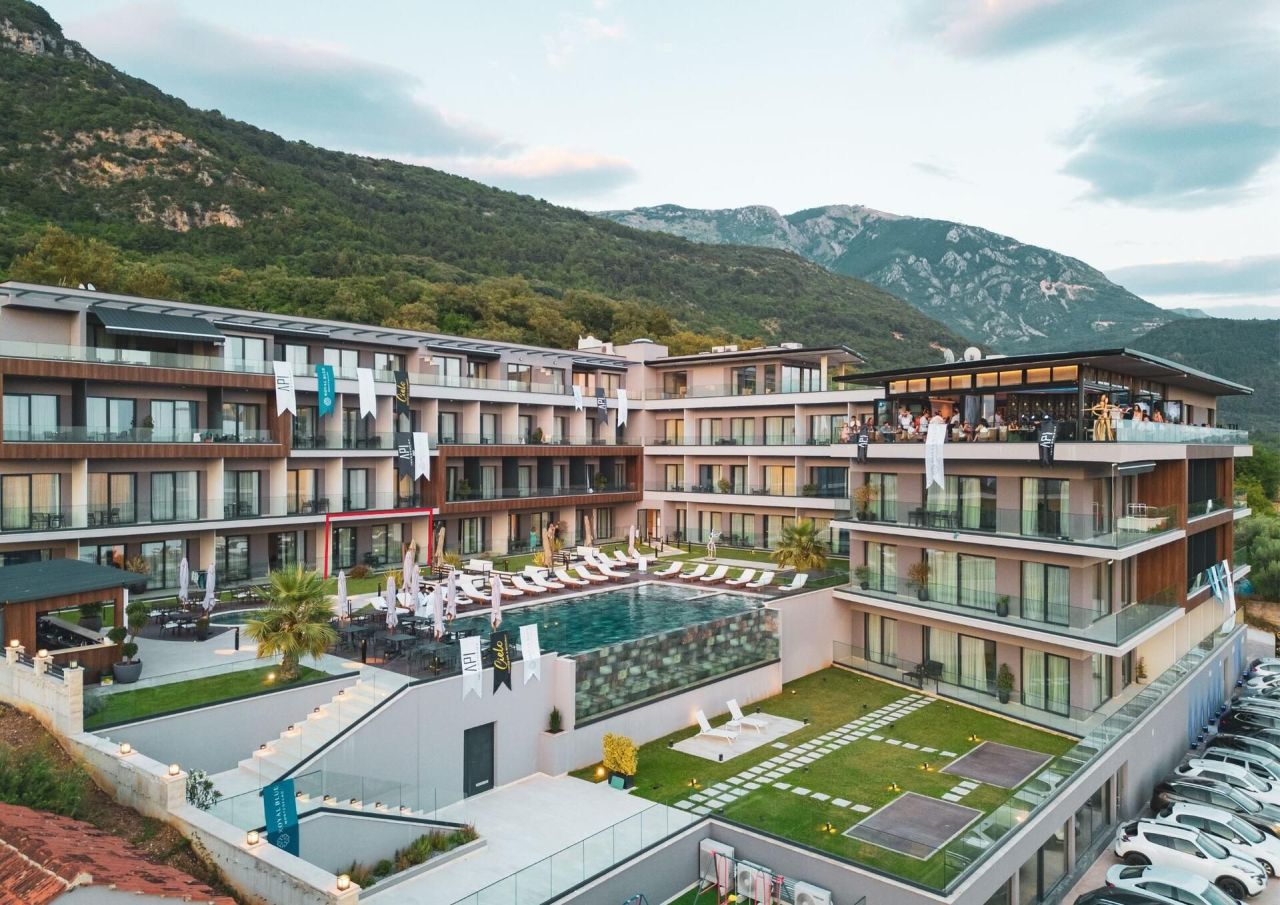 Квартира в Каваче, Черногория, 71 м² - фото 1