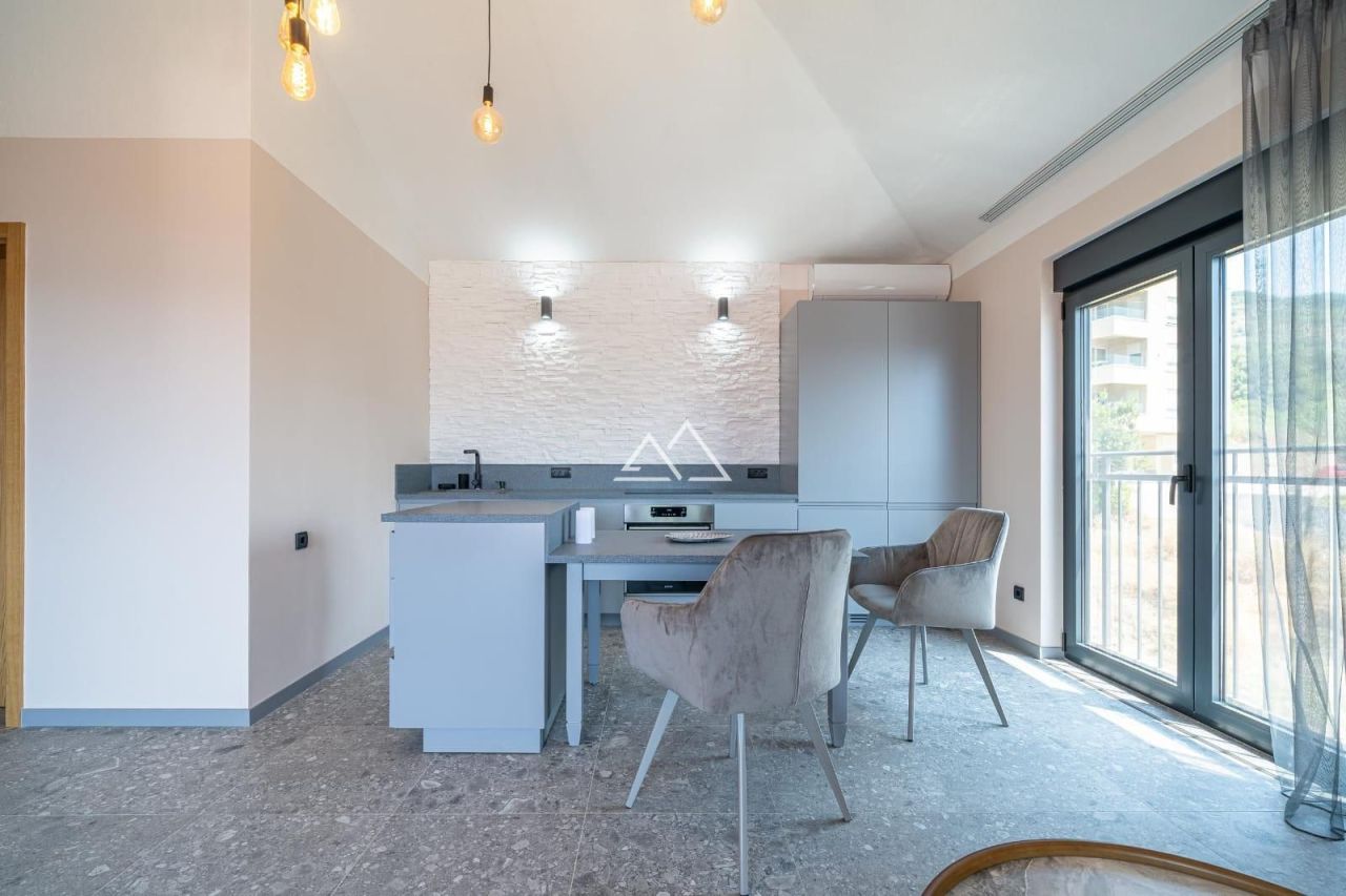 Апартаменты в Тивате, Черногория, 78 м² - фото 10