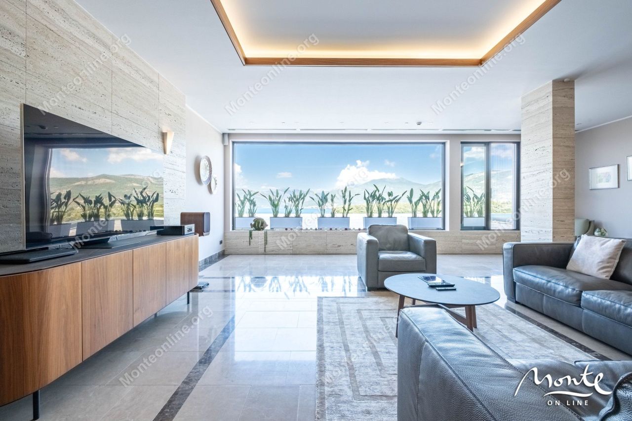 Апартаменты в Крашичах, Черногория, 230 м² - фото 1