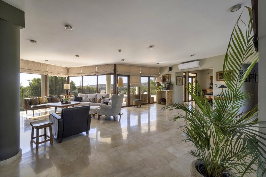 Квартира в Лимасоле, Кипр, 689 м² - фото 2