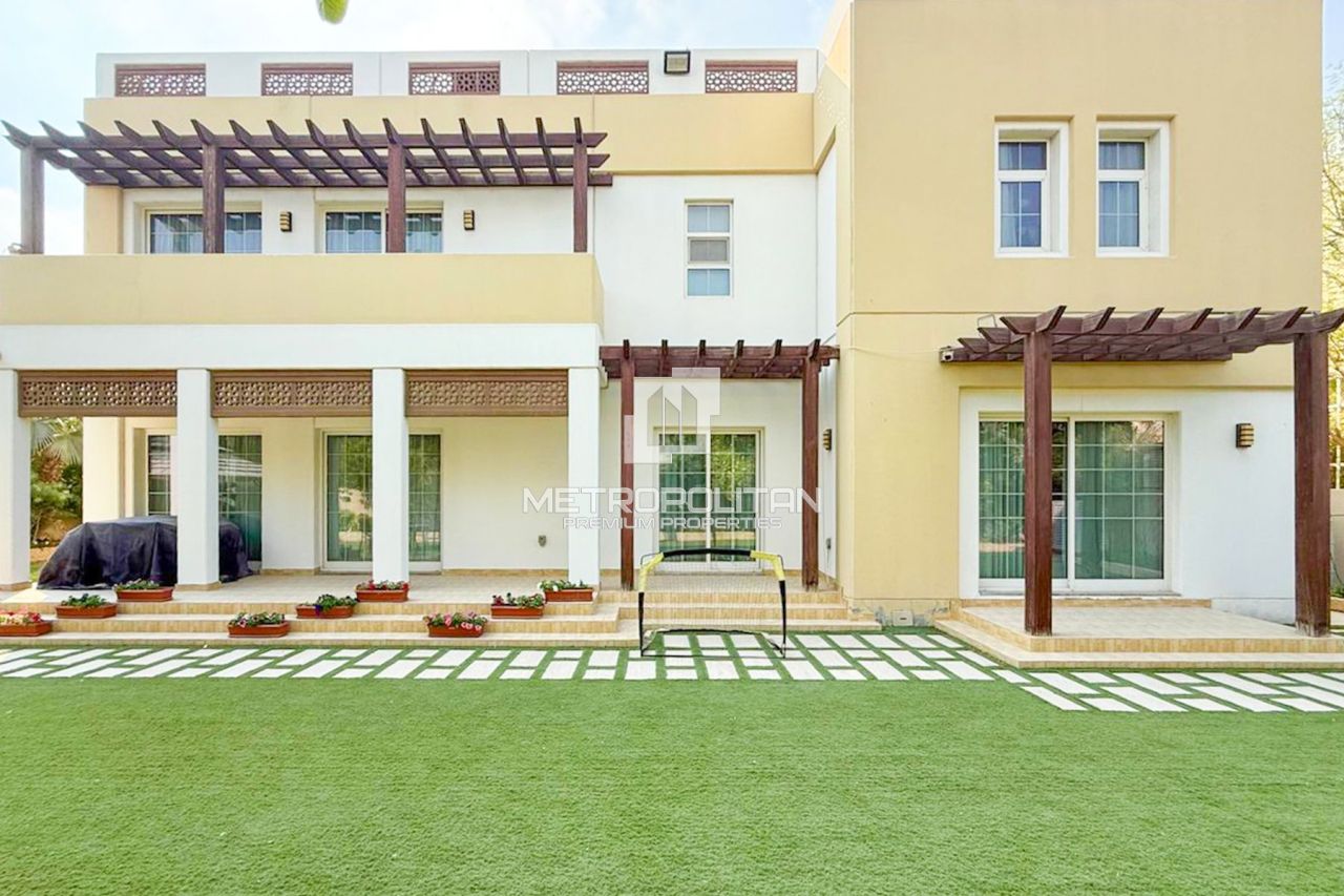 Вилла в Дубае, ОАЭ, 530 м² - фото 2