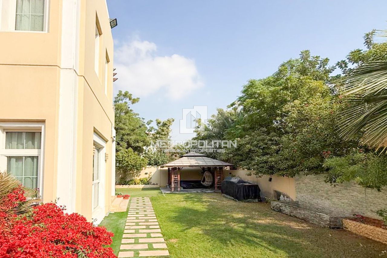 Вилла в Дубае, ОАЭ, 530 м² - фото 16