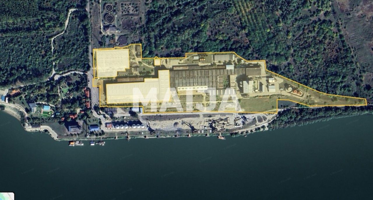 Офис Зимнича, Румыния, 100 000 м² - фото 2