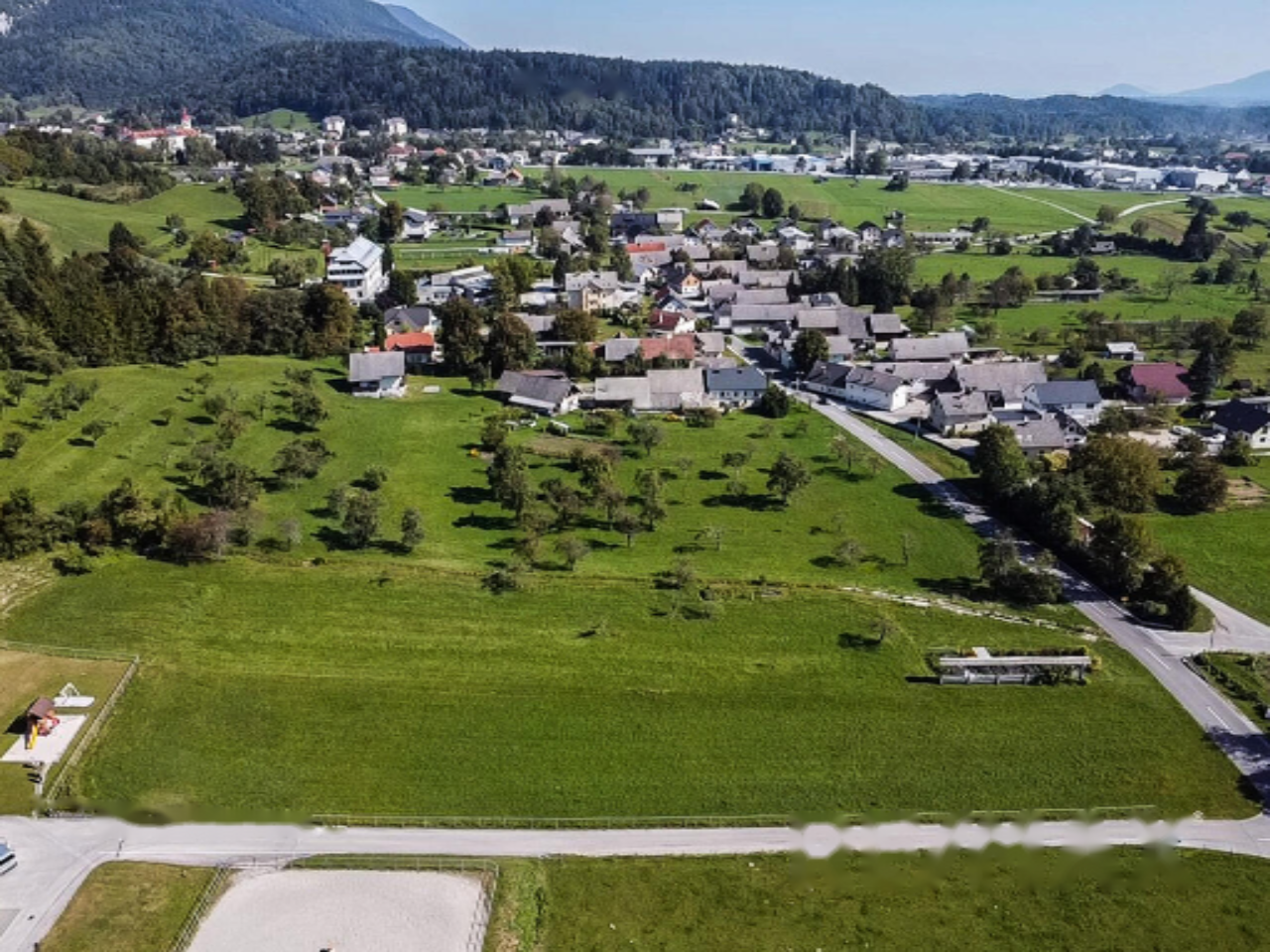 Земля в Айдовшчине, Словения, 3 681 м² - фото 1