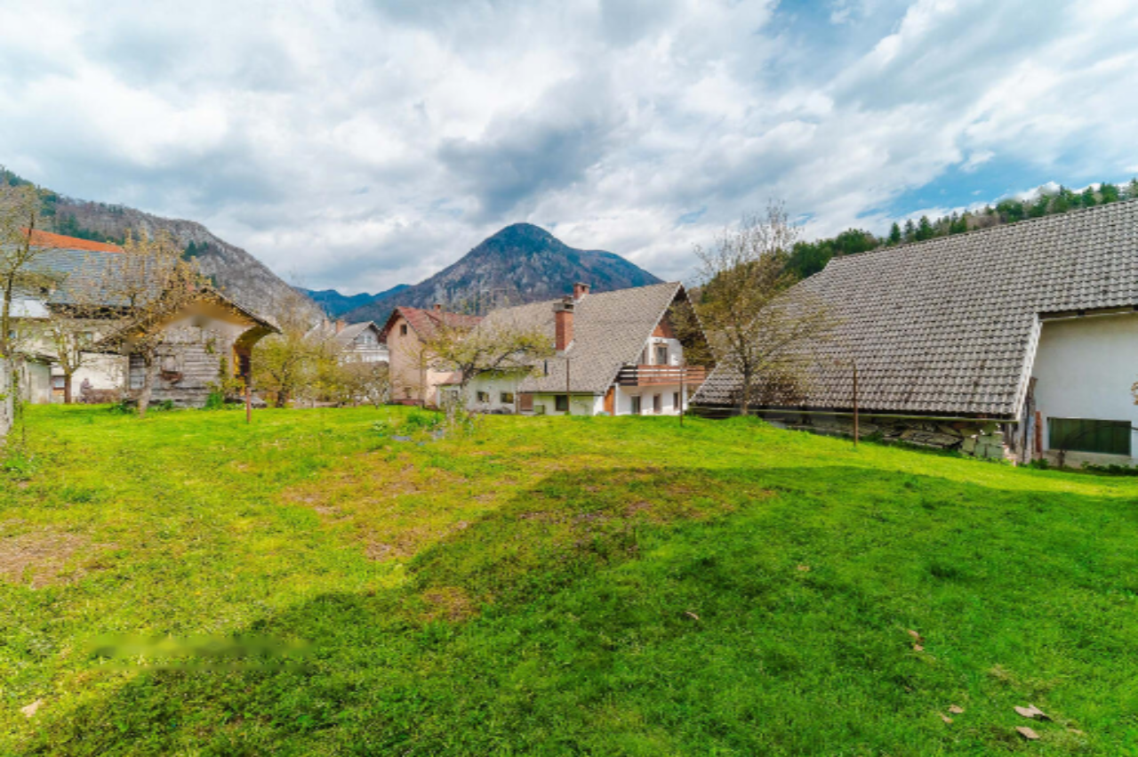 Земля в Радовлице, Словения, 2 096 м² - фото 7