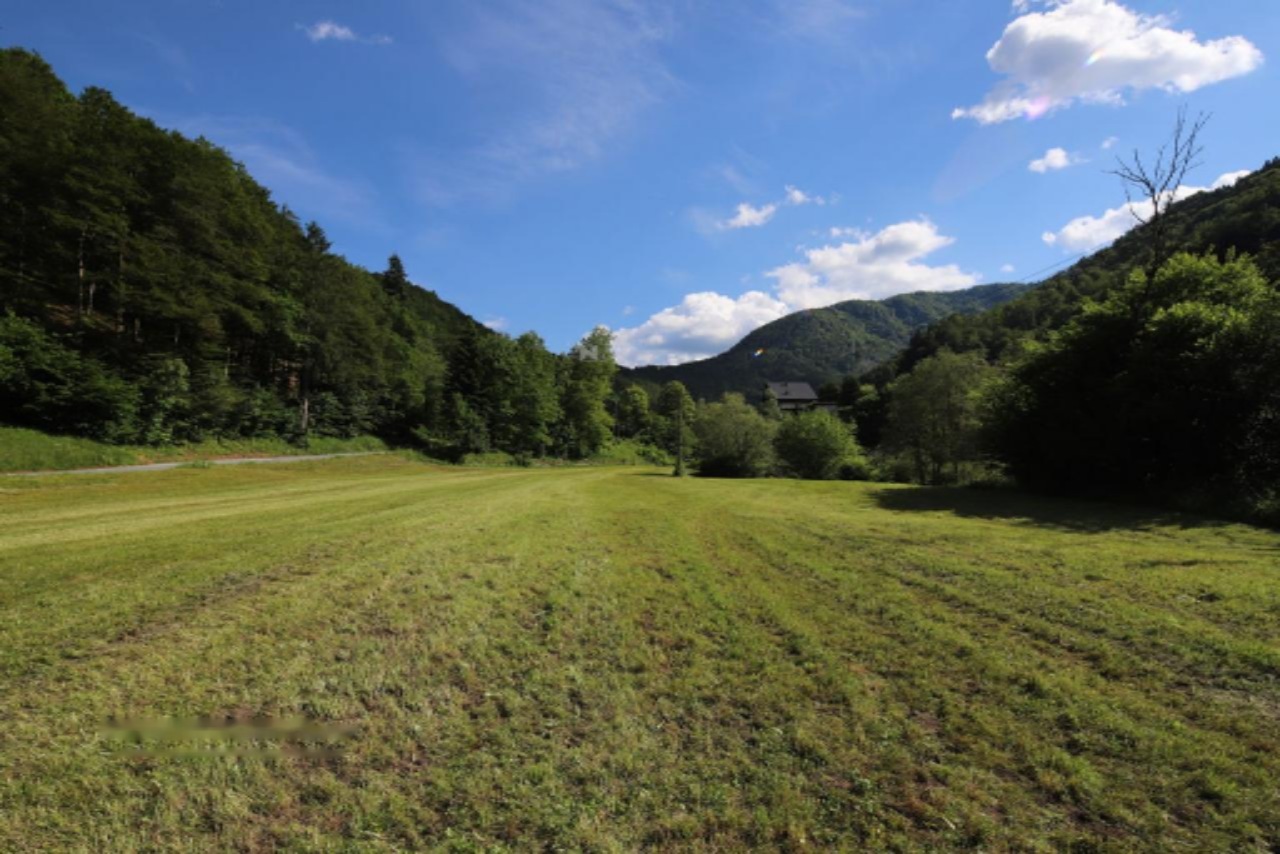 Земля в Лашко, Словения, 4 025 м² - фото 7