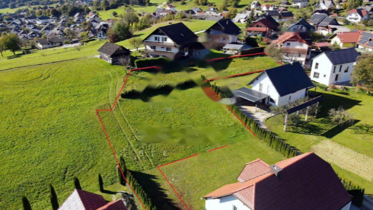 Земля в Бледе, Словения, 1 538 м² - фото 9