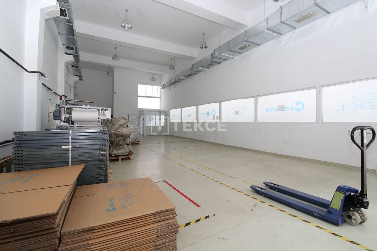 Коммерческая недвижимость в Анкаре, Турция, 1 350 м² - фото 12