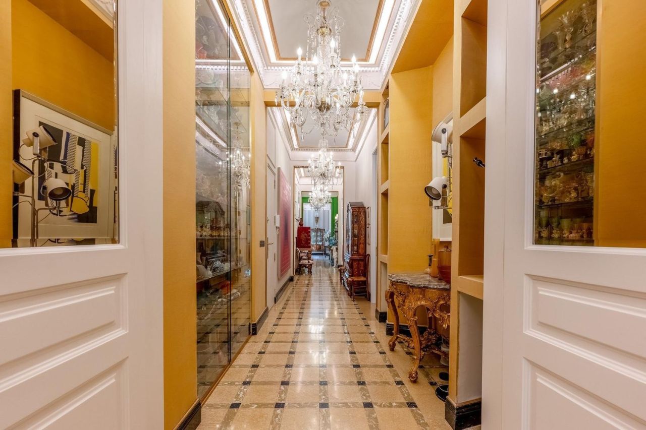 Квартира в Барселоне, Испания, 250 м² - фото 11