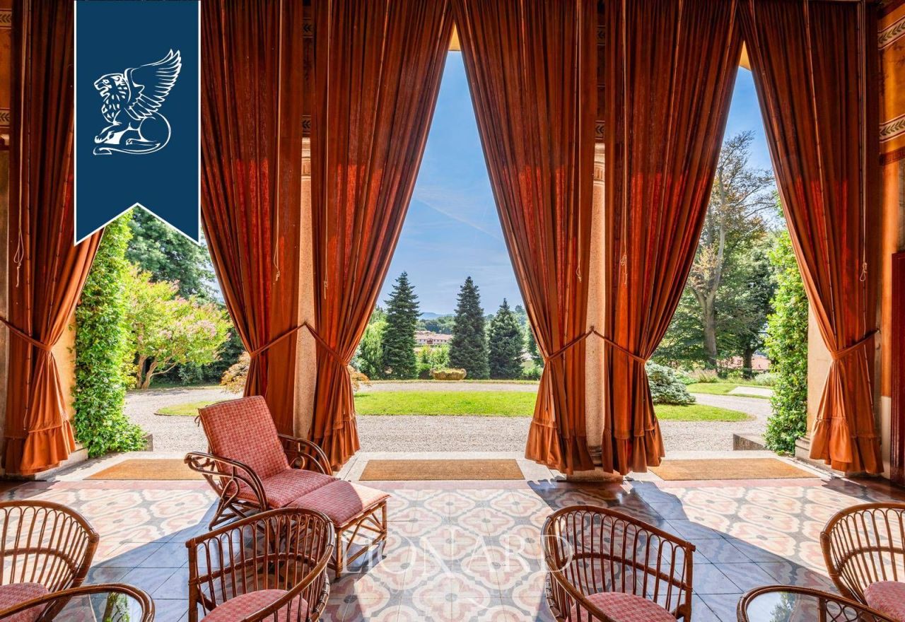 Вилла в Комо, Италия, 750 м² - фото 10