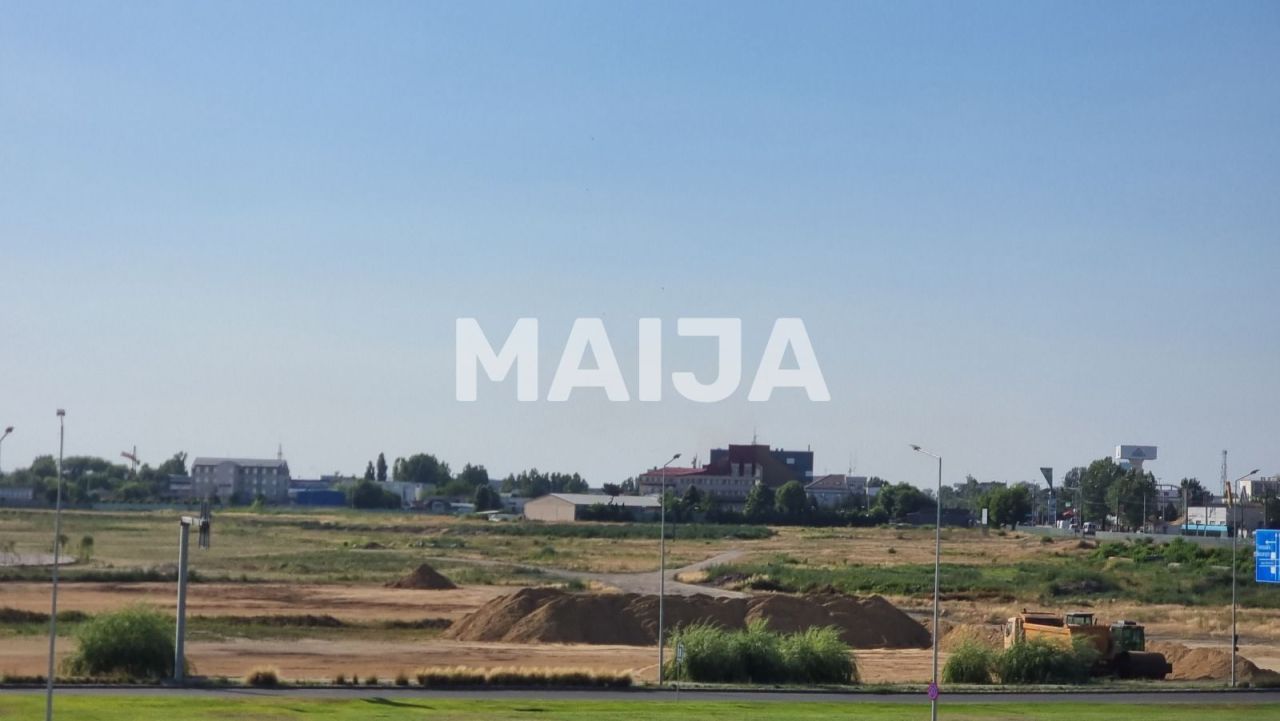 Земля Крайова, Румыния, 43 566 м² - фото 2