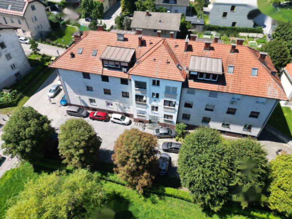 Офис в Любляне, Словения, 65 м² - фото 1