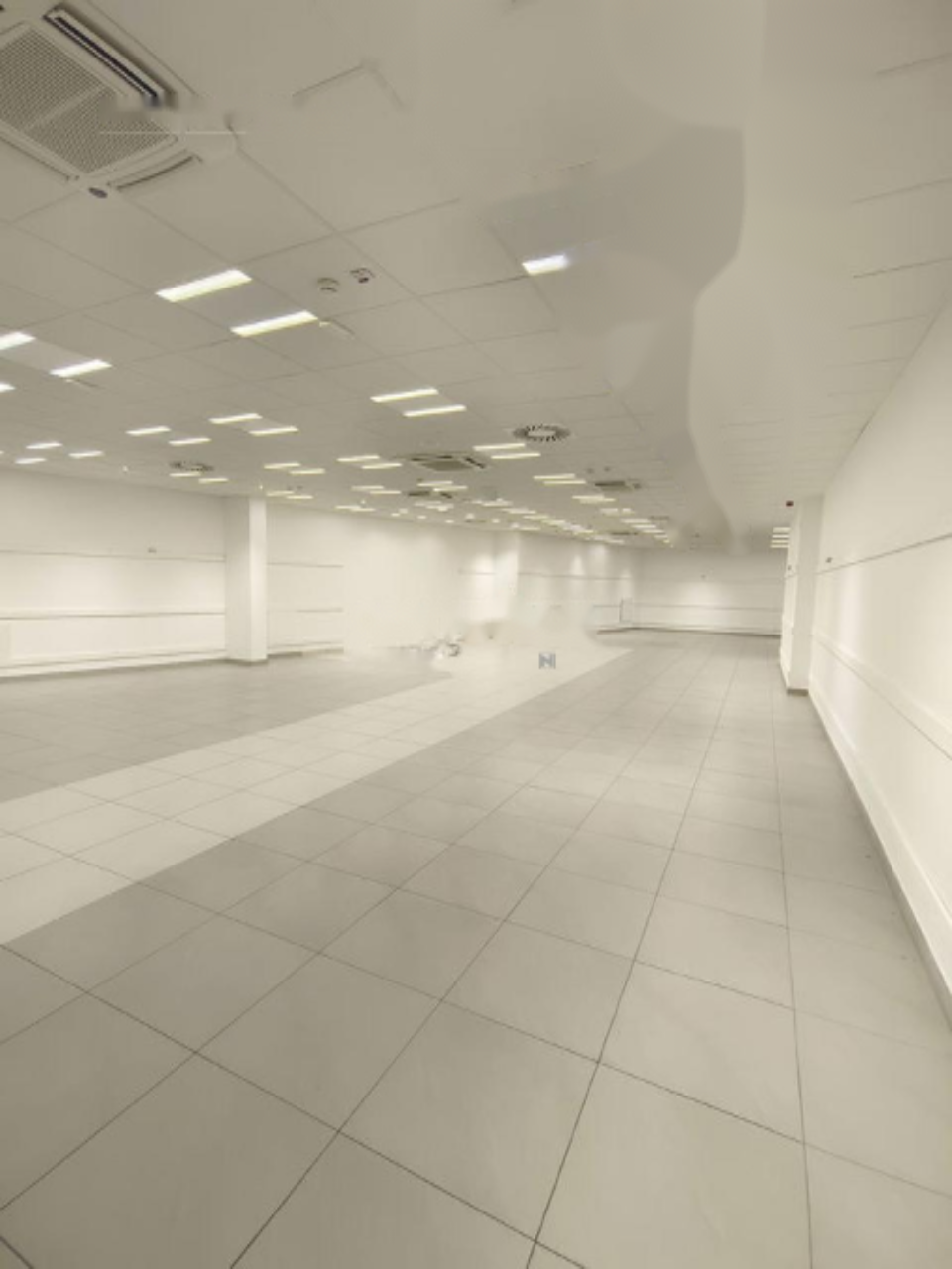 Офис в Любляне, Словения, 458 м² - фото 1