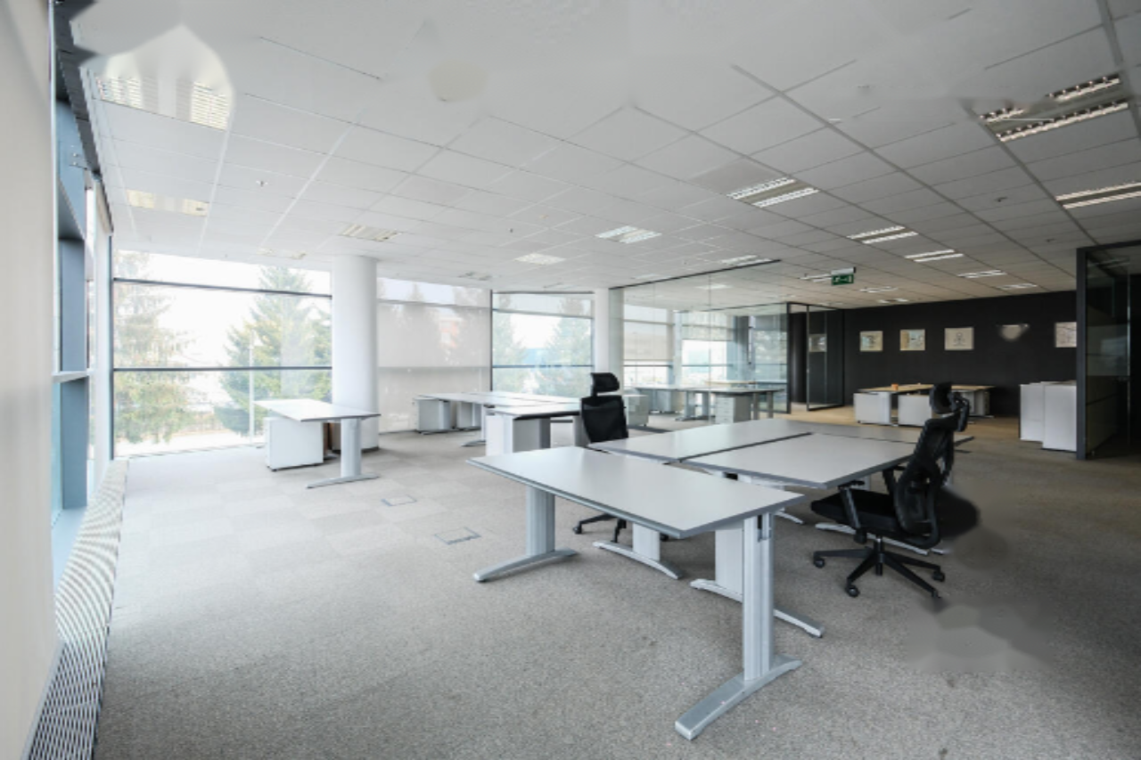 Офис в Любляне, Словения, 269 м² - фото 1