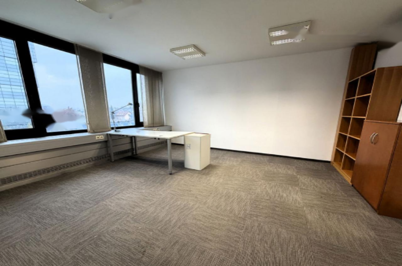 Офис в Любляне, Словения, 220 м² - фото 4