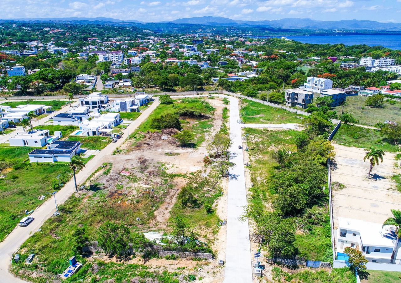 Земля в Сосуа, Доминиканская Республика, 420 м² - фото 1