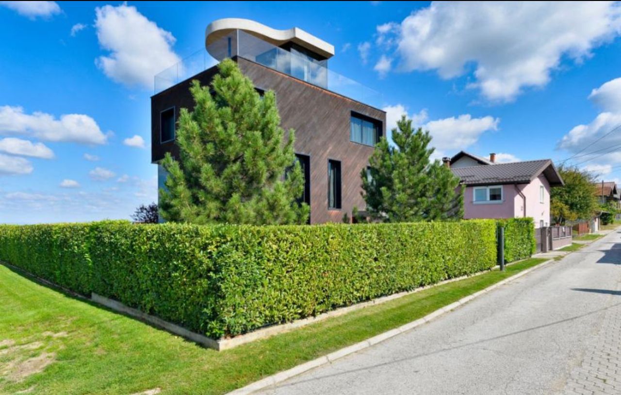 Вилла в Загребе, Хорватия, 273 м² - фото 1