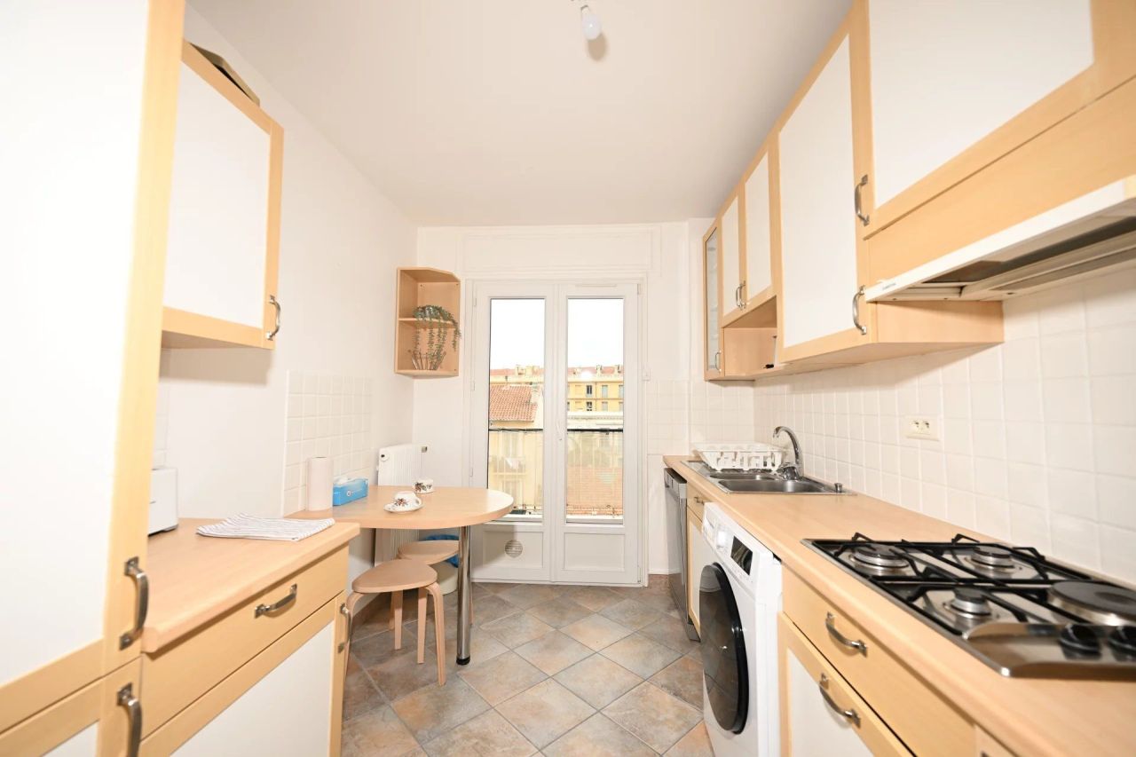 Квартира в Больё-сюр-Мер, Франция, 59 м² - фото 8