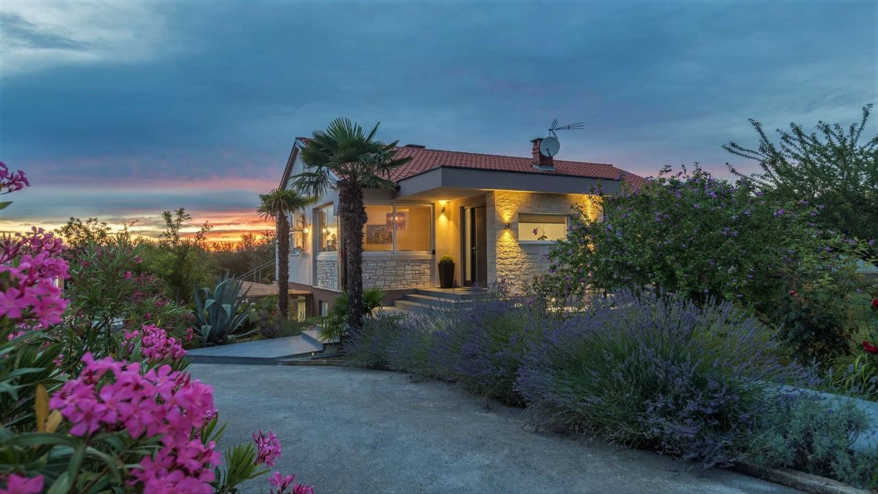 Вилла в Порече, Хорватия, 150 м² - фото 1