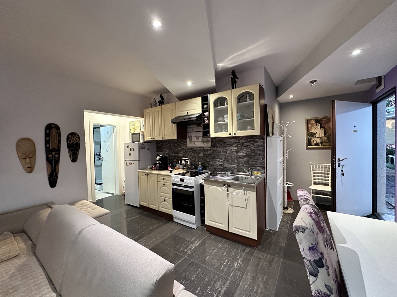 Квартира в Будве, Черногория, 70 м² - фото 8