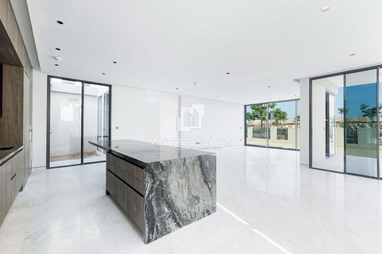 Вилла в Дубае, ОАЭ, 580 м² - фото 4