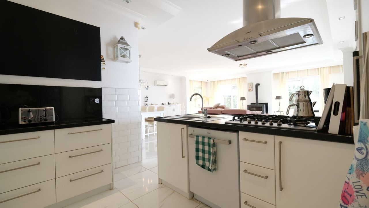 Вилла в Алании, Турция, 430 м² - фото 13