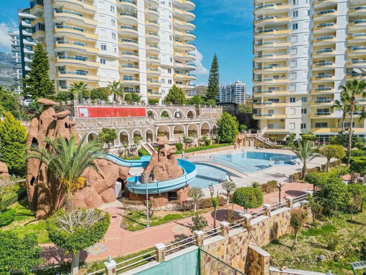 Квартира в Алании, Турция, 250 м² - фото 1