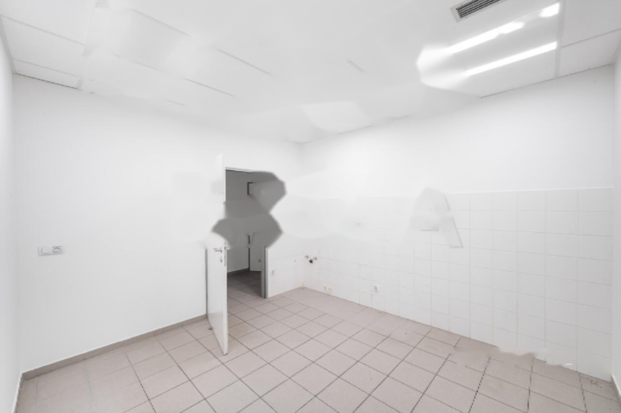 Офис в Любляне, Словения, 459 м² - фото 11