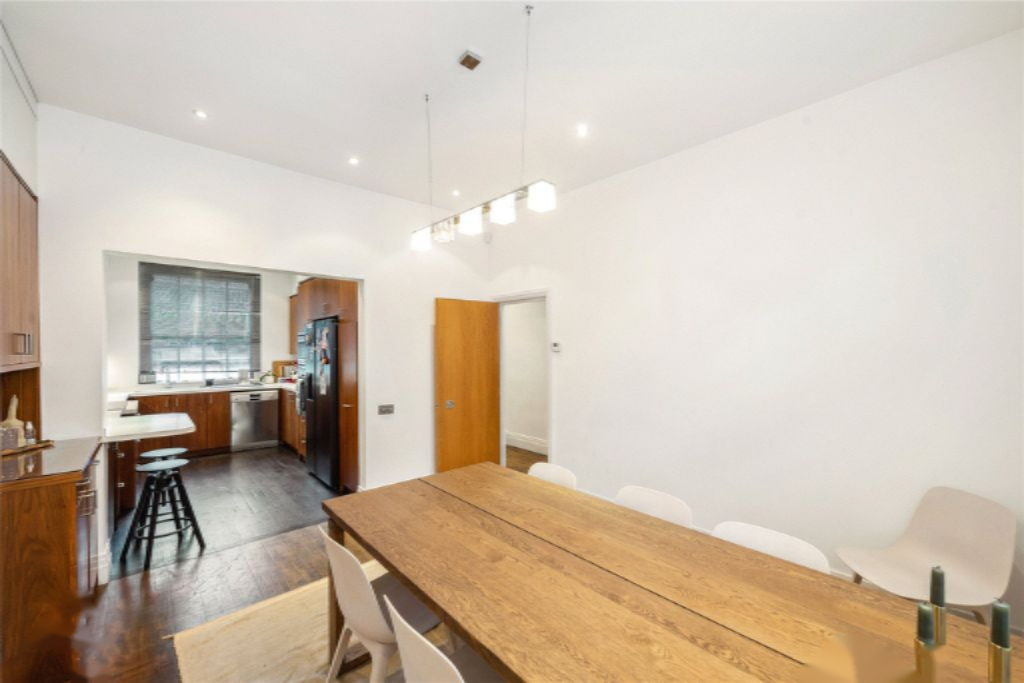 Квартира в Лондоне, Великобритания, 290 м² - фото 17