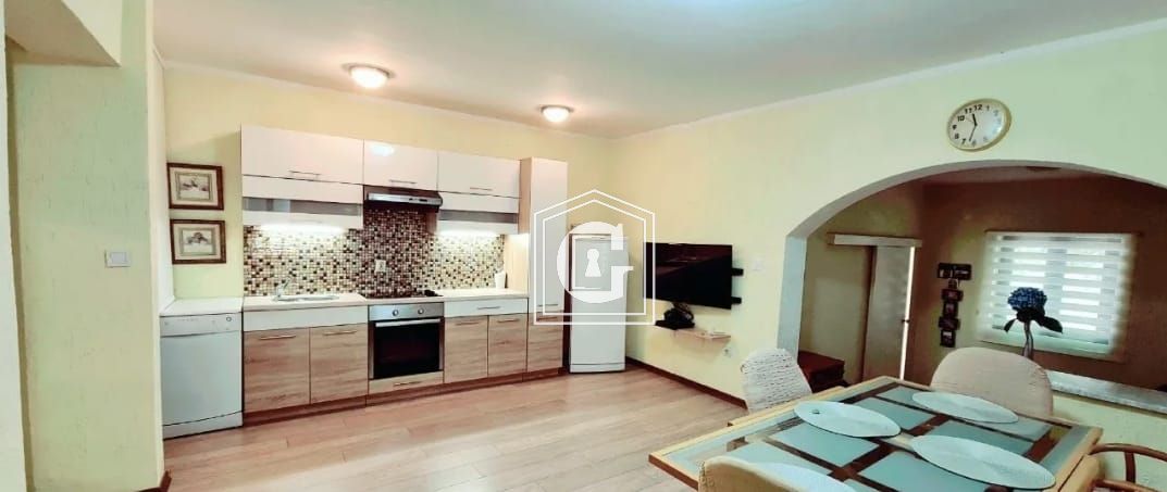 Апартаменты в Херцег-Нови, Черногория, 115 м² - фото 4